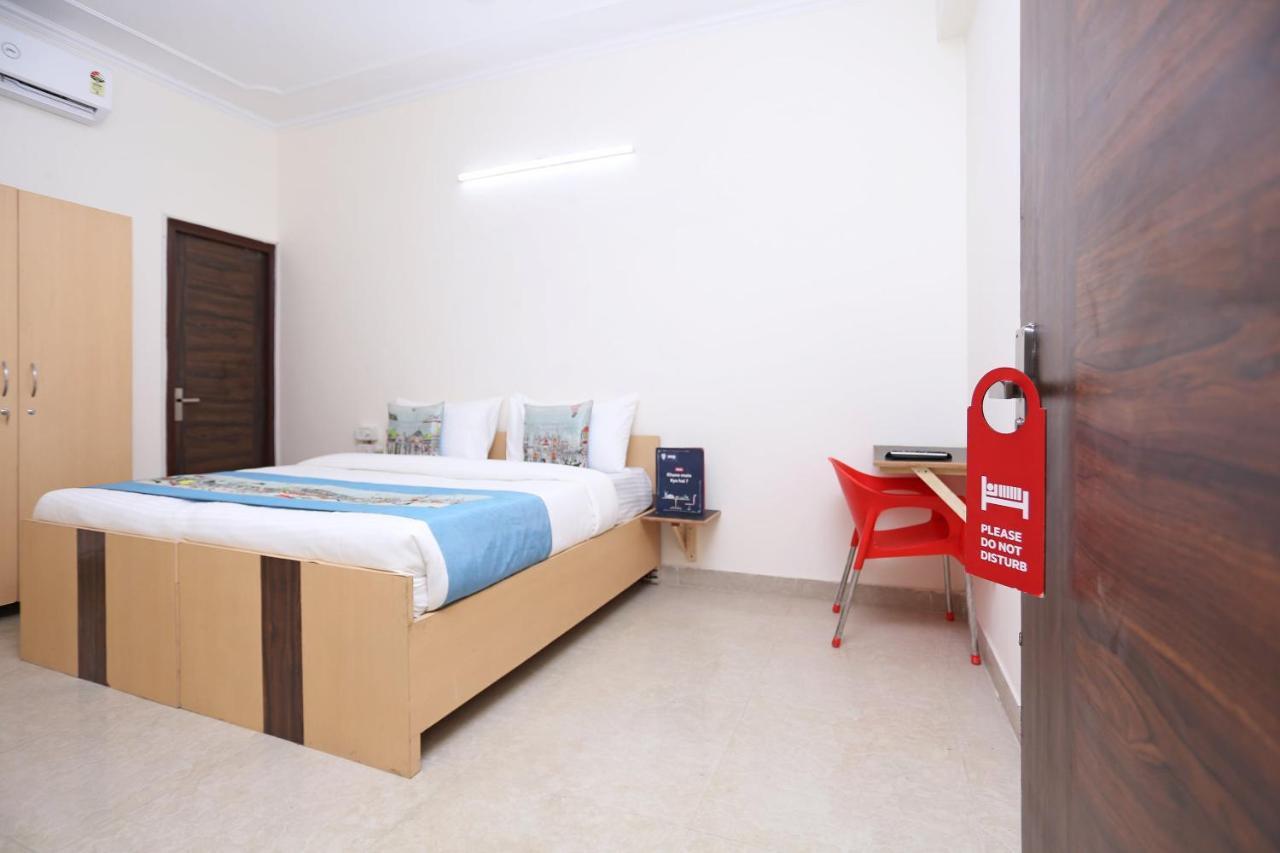 Oyo Dlf Cyber City Near Aravali Biodiversity Park Gurgaon Bagian luar foto