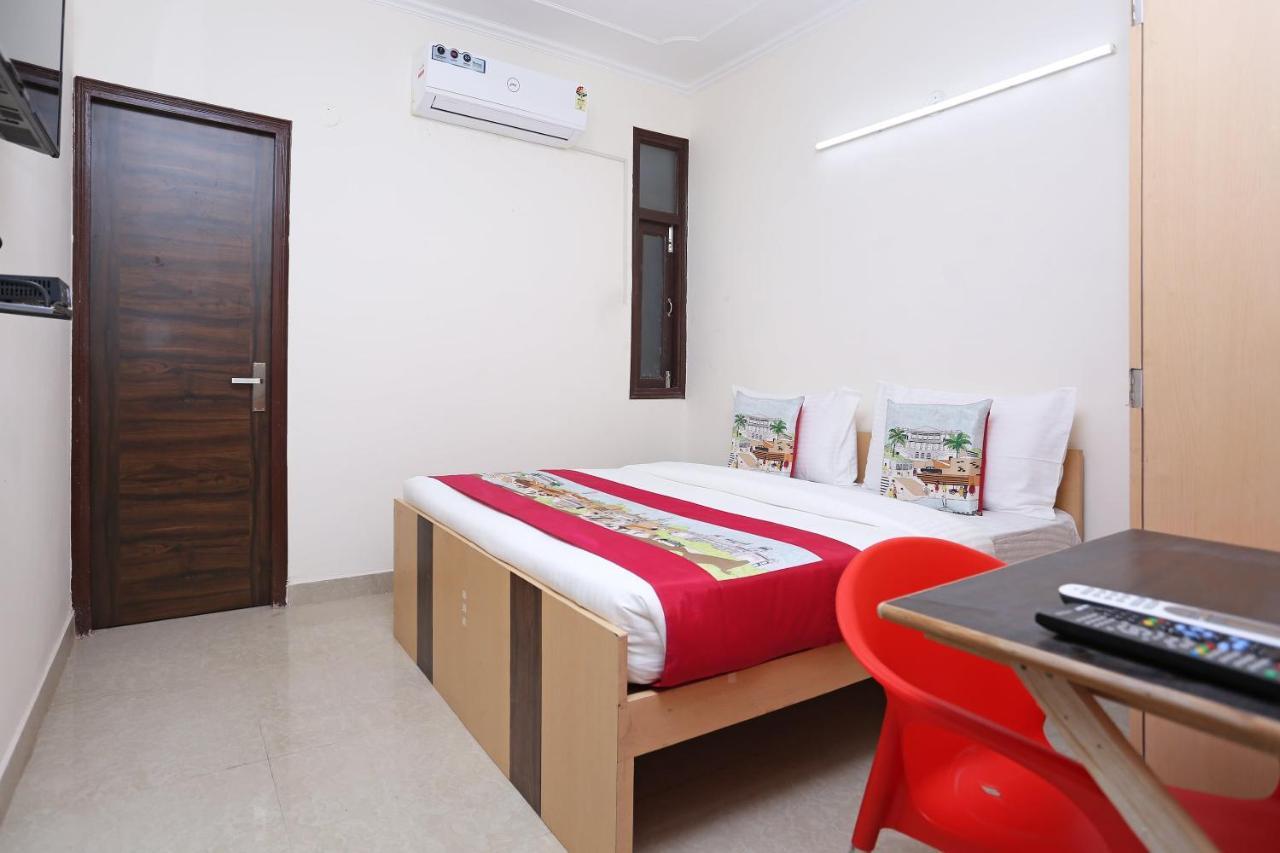 Oyo Dlf Cyber City Near Aravali Biodiversity Park Gurgaon Bagian luar foto