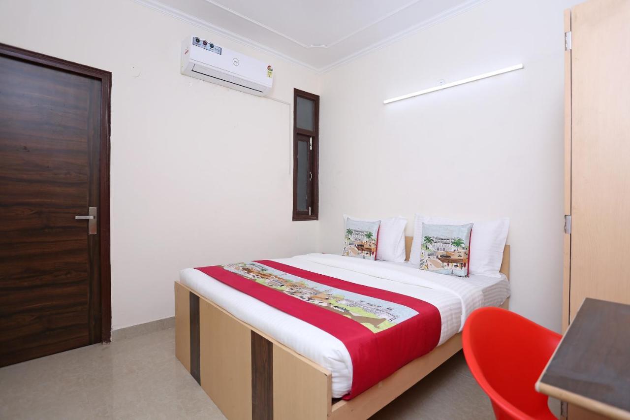 Oyo Dlf Cyber City Near Aravali Biodiversity Park Gurgaon Bagian luar foto